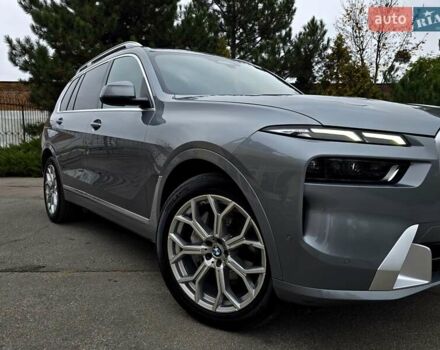 Серый БМВ X7, объемом двигателя 3 л и пробегом 63 тыс. км за 91000 $, фото 5 на Automoto.ua
