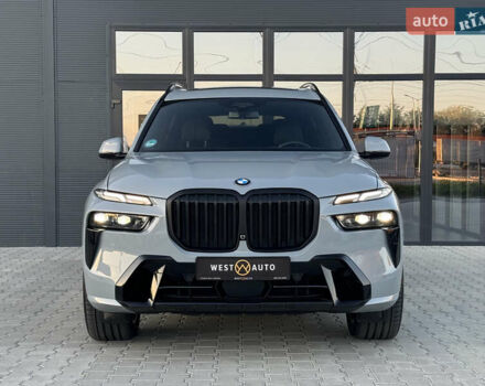 Серый БМВ X7, объемом двигателя 2.99 л и пробегом 86 тыс. км за 119000 $, фото 1 на Automoto.ua