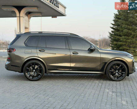 Серый БМВ X7, объемом двигателя 4.4 л и пробегом 9 тыс. км за 115000 $, фото 8 на Automoto.ua