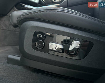 Серый БМВ X7, объемом двигателя 2.99 л и пробегом 86 тыс. км за 119000 $, фото 9 на Automoto.ua