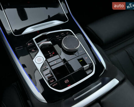 Серый БМВ X7, объемом двигателя 2.99 л и пробегом 86 тыс. км за 119000 $, фото 14 на Automoto.ua