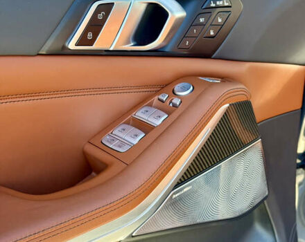 Серый БМВ X7, объемом двигателя 4.39 л и пробегом 34 тыс. км за 139900 $, фото 13 на Automoto.ua