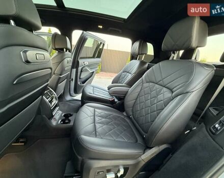 Серый БМВ X7, объемом двигателя 3 л и пробегом 43 тыс. км за 105000 $, фото 33 на Automoto.ua