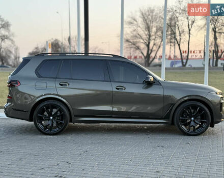 Серый БМВ X7, объемом двигателя 4.4 л и пробегом 9 тыс. км за 115000 $, фото 25 на Automoto.ua