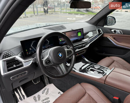 Серый БМВ X7, объемом двигателя 2.99 л и пробегом 57 тыс. км за 114000 $, фото 17 на Automoto.ua