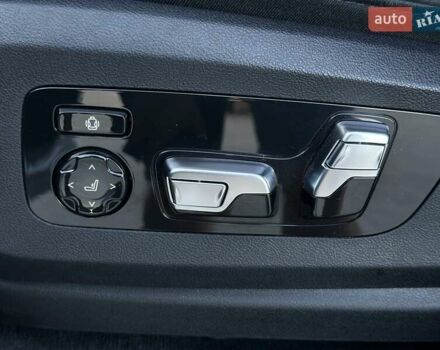 Серый БМВ X7, объемом двигателя 3 л и пробегом 39 тыс. км за 105000 $, фото 40 на Automoto.ua