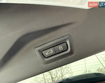 Серый БМВ X7, объемом двигателя 2.99 л и пробегом 57 тыс. км за 114000 $, фото 29 на Automoto.ua