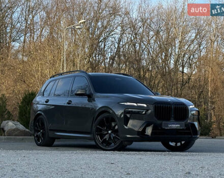 Серый БМВ X7, объемом двигателя 2.99 л и пробегом 51 тыс. км за 128000 $, фото 3 на Automoto.ua
