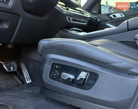 Серый БМВ X7, объемом двигателя 2.99 л и пробегом 51 тыс. км за 128000 $, фото 22 на Automoto.ua