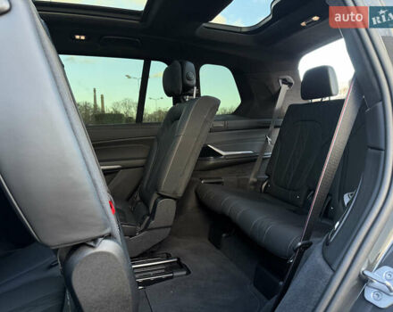 Серый БМВ X7, объемом двигателя 2.99 л и пробегом 51 тыс. км за 128000 $, фото 43 на Automoto.ua