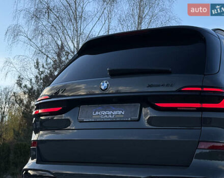 Серый БМВ X7, объемом двигателя 2.99 л и пробегом 51 тыс. км за 128000 $, фото 17 на Automoto.ua