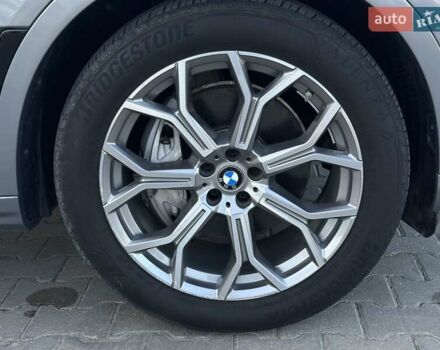 Серый БМВ X7, объемом двигателя 3 л и пробегом 39 тыс. км за 105000 $, фото 11 на Automoto.ua