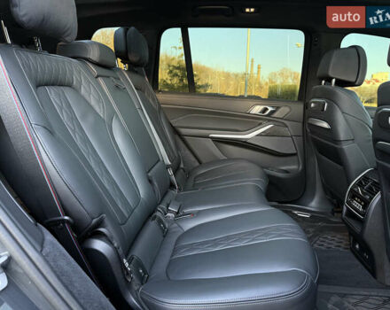 Серый БМВ X7, объемом двигателя 2.99 л и пробегом 51 тыс. км за 128000 $, фото 37 на Automoto.ua