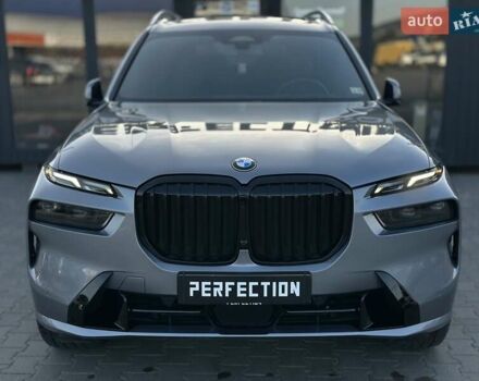 Серый БМВ X7, объемом двигателя 3 л и пробегом 39 тыс. км за 105000 $, фото 3 на Automoto.ua