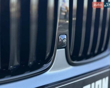 Серый БМВ X7, объемом двигателя 3 л и пробегом 39 тыс. км за 105000 $, фото 4 на Automoto.ua