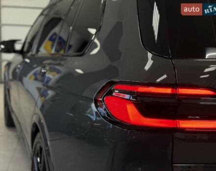 Серый БМВ X7, объемом двигателя 4.39 л и пробегом 1 тыс. км за 189900 $, фото 39 на Automoto.ua