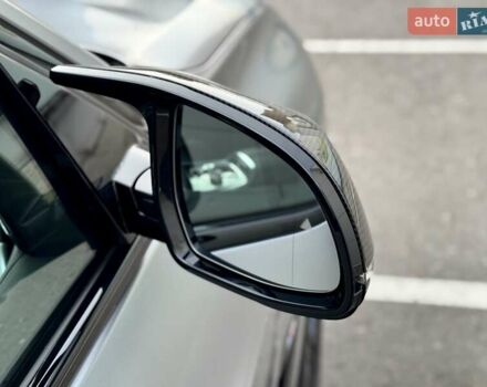 Серый БМВ X7, объемом двигателя 4.39 л и пробегом 7 тыс. км за 195000 $, фото 20 на Automoto.ua