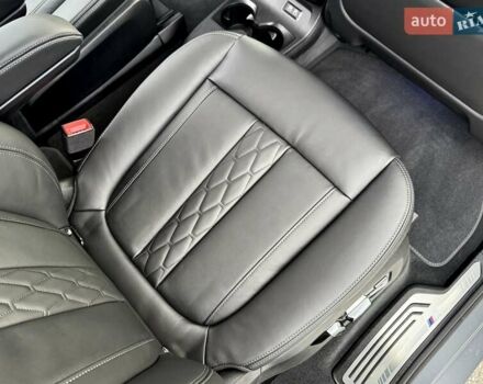 Серый БМВ X7, объемом двигателя 4.39 л и пробегом 7 тыс. км за 195000 $, фото 47 на Automoto.ua
