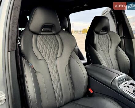 Серый БМВ X7, объемом двигателя 4.39 л и пробегом 7 тыс. км за 195000 $, фото 48 на Automoto.ua