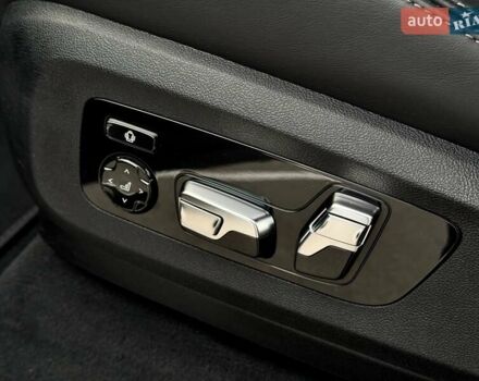 Серый БМВ X7, объемом двигателя 4.39 л и пробегом 7 тыс. км за 195000 $, фото 58 на Automoto.ua