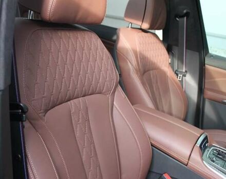 Серый БМВ X7, объемом двигателя 4.39 л и пробегом 3 тыс. км за 185000 $, фото 22 на Automoto.ua