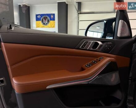 Серый БМВ X7, объемом двигателя 4.39 л и пробегом 1 тыс. км за 189900 $, фото 61 на Automoto.ua