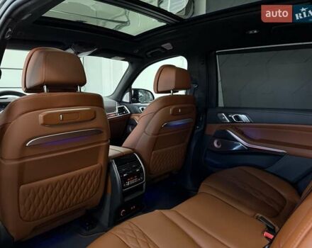 Серый БМВ X7, объемом двигателя 4.39 л и пробегом 1 тыс. км за 189900 $, фото 66 на Automoto.ua