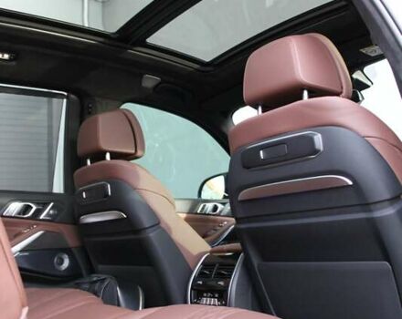 Серый БМВ X7, объемом двигателя 4.39 л и пробегом 3 тыс. км за 185000 $, фото 28 на Automoto.ua