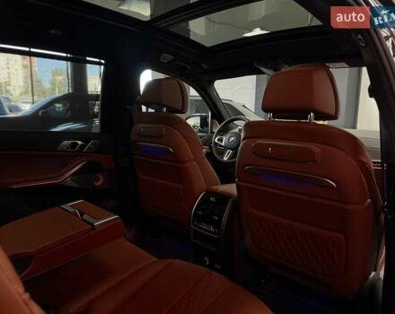 Серый БМВ X7, объемом двигателя 4.39 л и пробегом 1 тыс. км за 189900 $, фото 77 на Automoto.ua