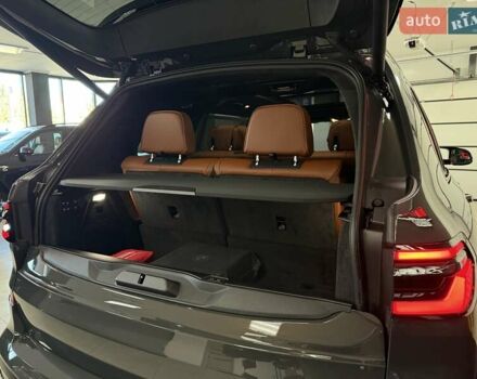 Серый БМВ X7, объемом двигателя 4.39 л и пробегом 1 тыс. км за 189900 $, фото 88 на Automoto.ua