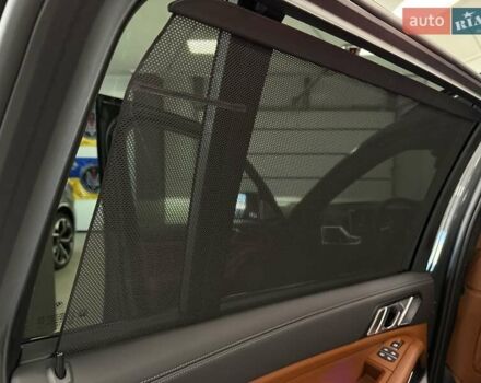 Серый БМВ X7, объемом двигателя 4.39 л и пробегом 1 тыс. км за 189900 $, фото 64 на Automoto.ua