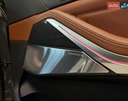 Серый БМВ X7, объемом двигателя 4.39 л и пробегом 1 тыс. км за 189900 $, фото 80 на Automoto.ua