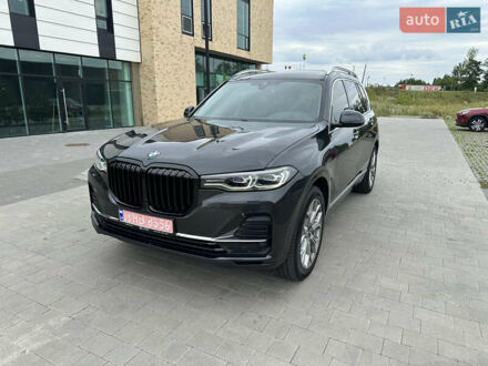 БМВ X7 2019 в Хмельницком на Automoto.ua Серый БМВ X7, объемом двигателя 3 л и пробегом 144 тыс. км за 53900 $, фото 1 на Automoto.ua