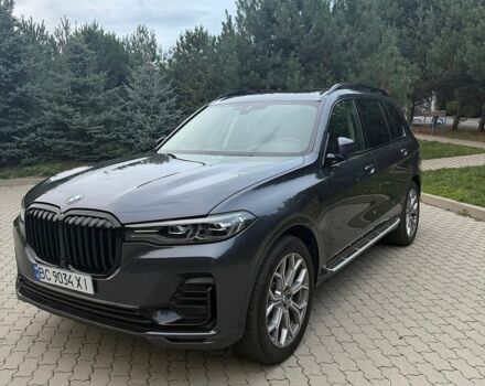 Серый БМВ X7, объемом двигателя 3 л и пробегом 42 тыс. км за 58000 $, фото 1 на Automoto.ua