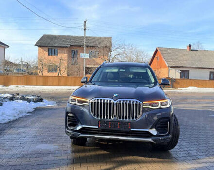Серый БМВ X7, объемом двигателя 3 л и пробегом 141 тыс. км за 60000 $, фото 1 на Automoto.ua