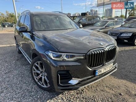 Серый БМВ X7, объемом двигателя 3 л и пробегом 53 тыс. км за 77000 $, фото 1 на Automoto.ua