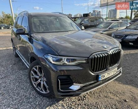 Серый БМВ X7, объемом двигателя 3 л и пробегом 53 тыс. км за 77000 $, фото 1 на Automoto.ua