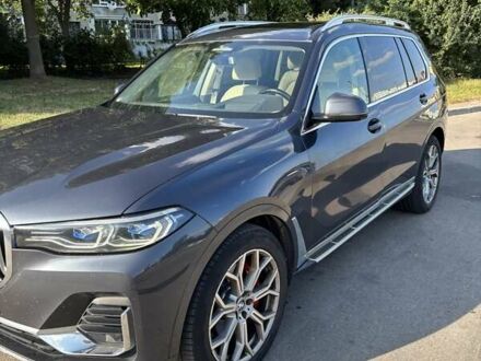 Серый БМВ X7, объемом двигателя 3 л и пробегом 257 тыс. км за 63000 $, фото 1 на Automoto.ua