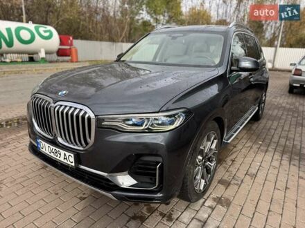 БМВ X7 2020 в Киеве на Automoto.ua Серый БМВ X7, объемом двигателя 3 л и пробегом 259 тыс. км за 57500 $, фото 1 на Automoto.ua
