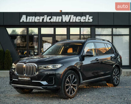 Серый БМВ X7, объемом двигателя 3 л и пробегом 56 тыс. км за 68900 $, фото 1 на Automoto.ua