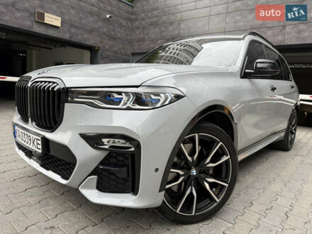 БМВ X7 2022 в Киеве на Automoto.ua Серый БМВ X7, объемом двигателя 2.99 л и пробегом 60 тыс. км за 86500 $, фото 1 на Automoto.ua