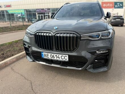 Серый БМВ X7, объемом двигателя 2.99 л и пробегом 49 тыс. км за 89000 $, фото 1 на Automoto.ua