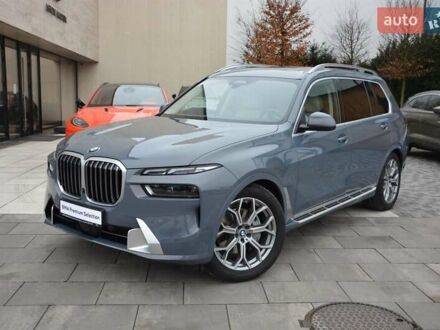 БМВ X7 2023 в Киеве на Automoto.ua Серый БМВ X7, объемом двигателя 2.99 л и пробегом 46 тыс. км за 113000 $, фото 1 на Automoto.ua