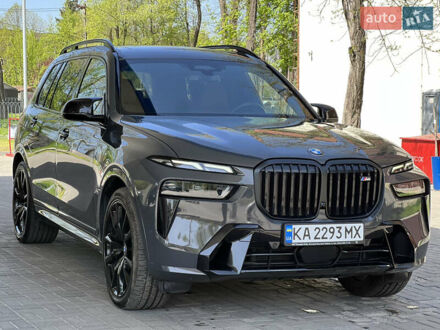 БМВ X7 2023 в Днепре (Днепропетровске) на Automoto.ua Серый БМВ X7, объемом двигателя 4.39 л и пробегом 35 тыс. км за 115500 $, фото 1 на Automoto.ua