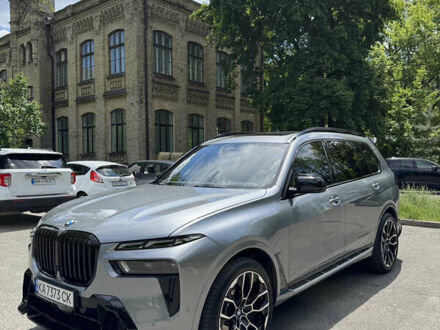 БМВ X7 2023 в Киеве на Automoto.ua Серый БМВ X7, объемом двигателя 3 л и пробегом 21 тыс. км за 97700 $, фото 1 на Automoto.ua