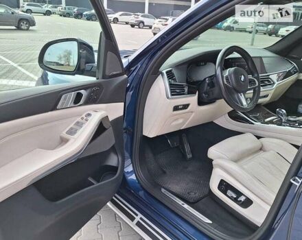 Синій БМВ X7, об'ємом двигуна 2.99 л та пробігом 146 тис. км за 73350 $, фото 70 на Automoto.ua