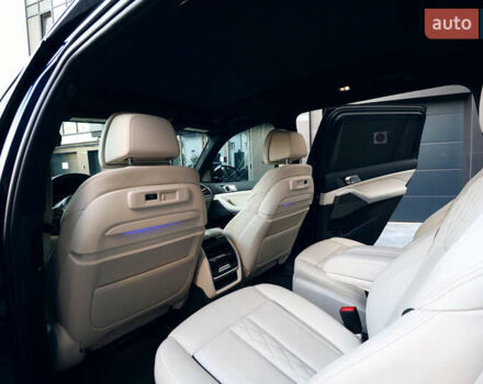 Синий БМВ X7, объемом двигателя 4.4 л и пробегом 85 тыс. км за 78000 $, фото 26 на Automoto.ua