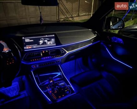 Синий БМВ X7, объемом двигателя 2.99 л и пробегом 200 тыс. км за 62700 $, фото 102 на Automoto.ua