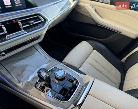 Синий БМВ X7, объемом двигателя 4.4 л и пробегом 100 тыс. км за 64900 $, фото 31 на Automoto.ua