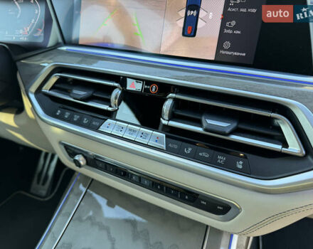 Синий БМВ X7, объемом двигателя 4.4 л и пробегом 100 тыс. км за 64900 $, фото 26 на Automoto.ua